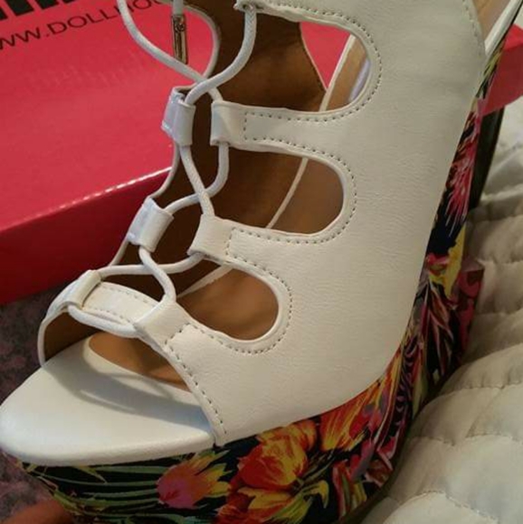 Platform Wedge - Picture 2 of 2